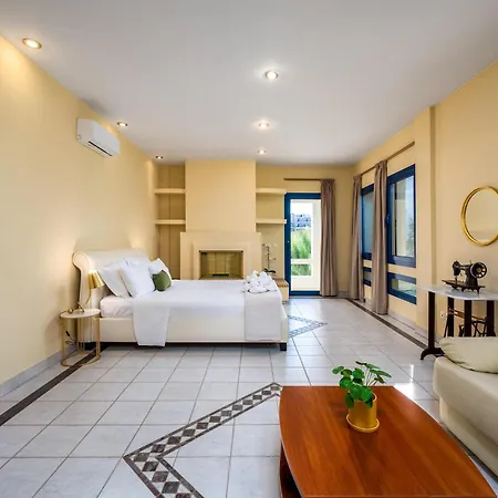Themis Private Villa, Swimming Pool & Jacuzzi 别墅 *